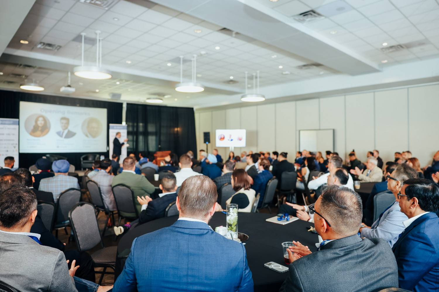 i: 9 j: 5Hotel Exterior