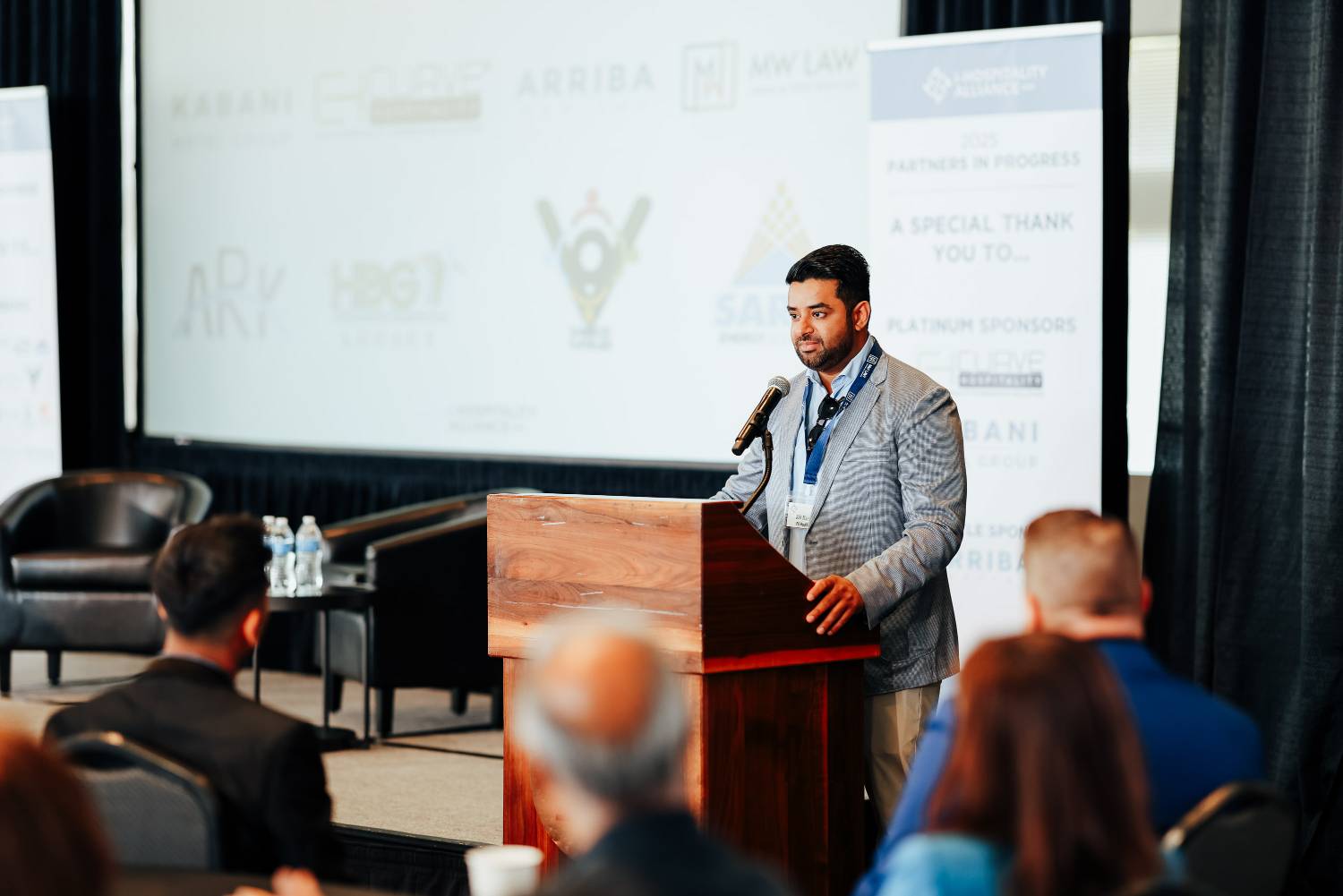 i: 14 j: 10Hotel Exterior