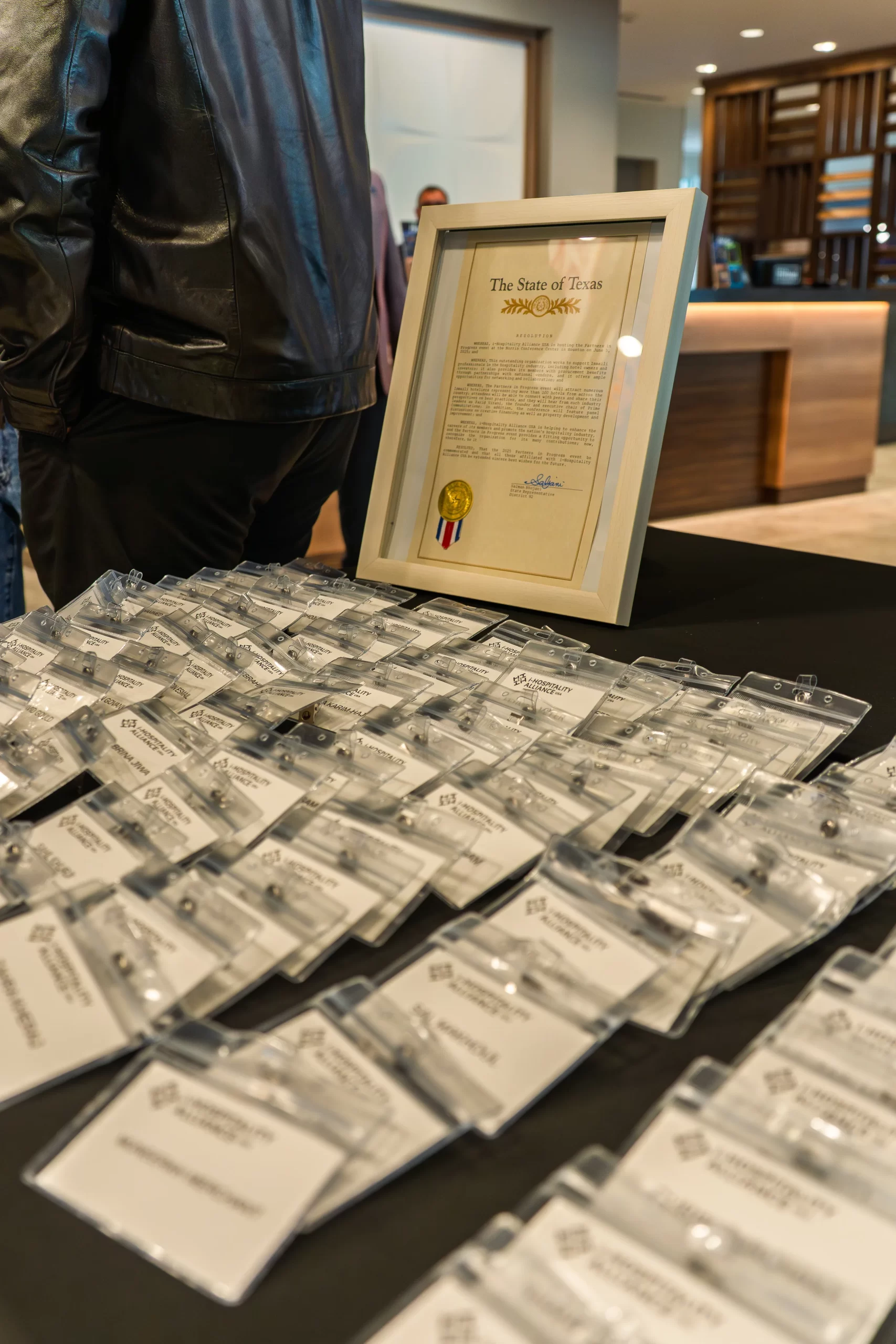 i: 1 j: 0Hotel Exterior