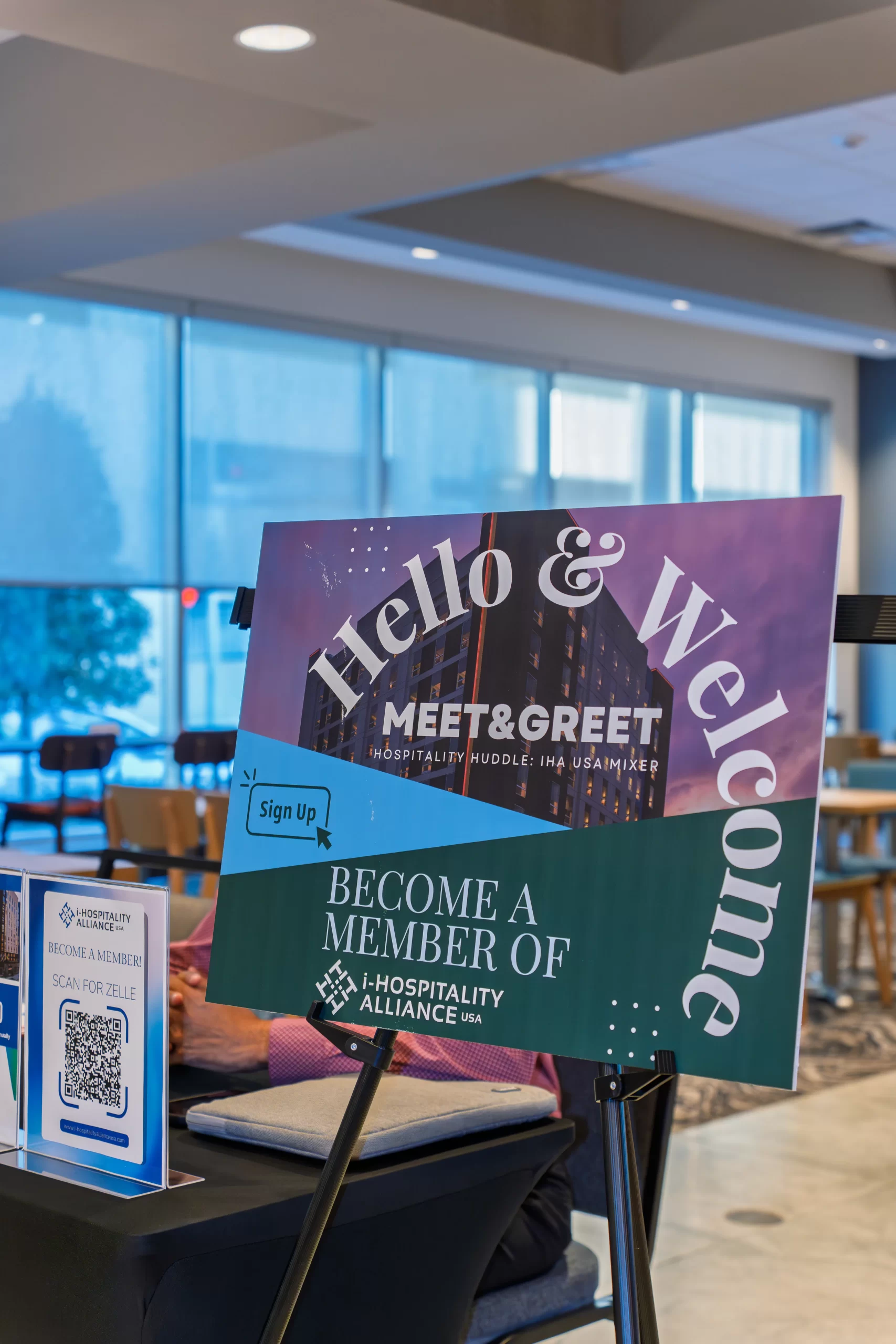 i: 3 j: 0Hotel Exterior