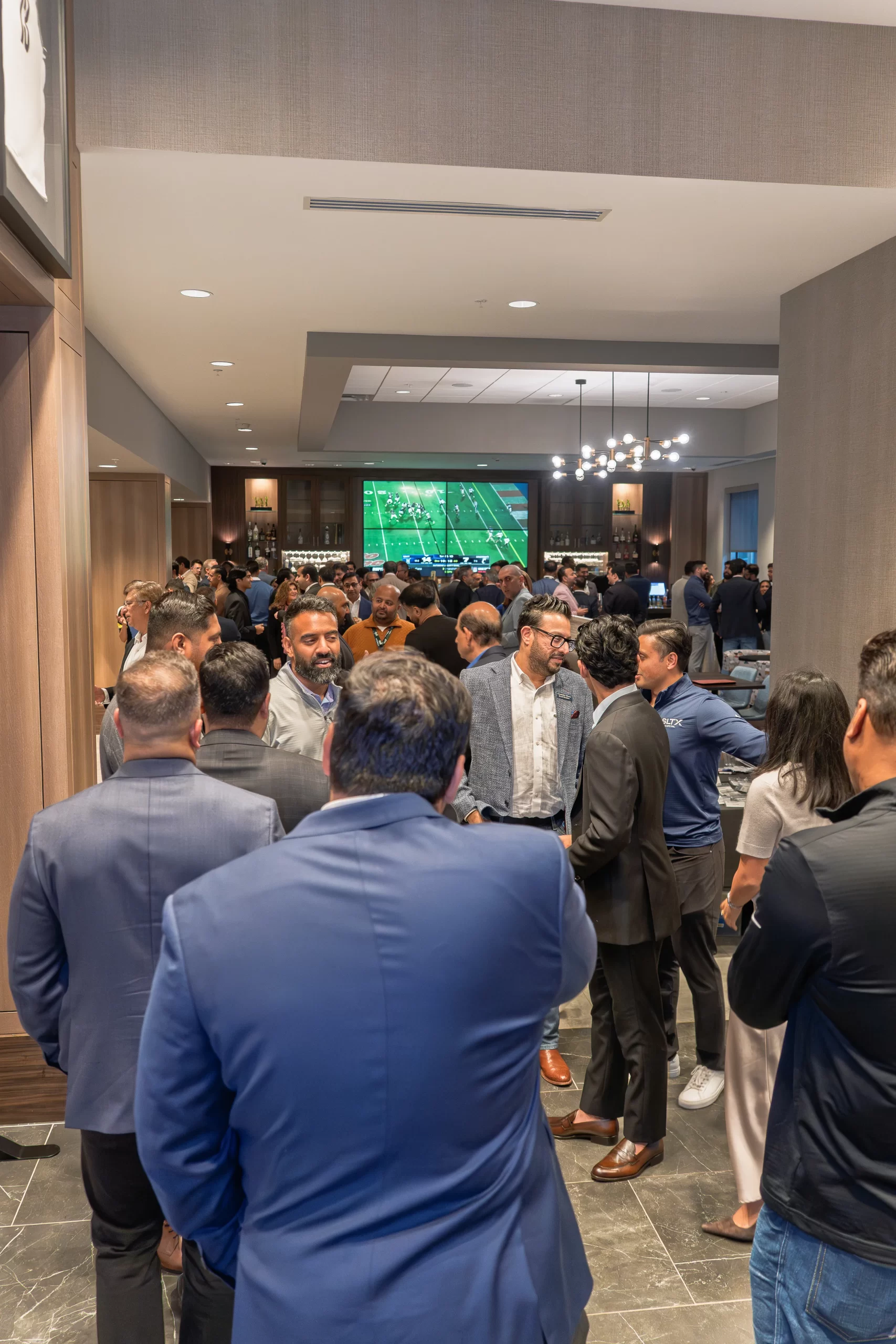 i: 11 j: 10Hotel Exterior