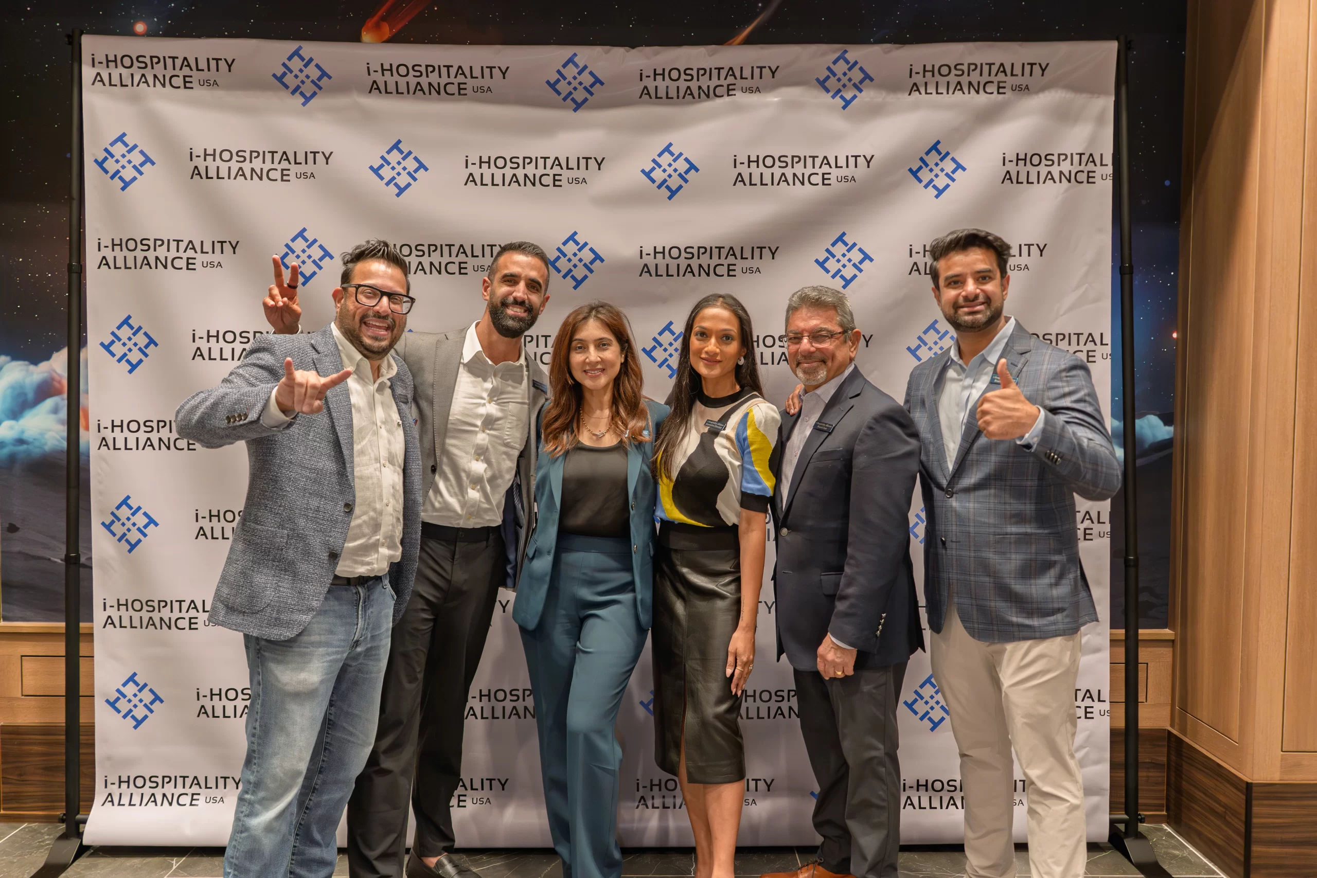 i: 23 j: 20Hotel Exterior